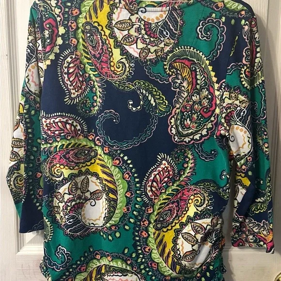 Caribbean Joe Size Large Green Paisley Women's Top, 3/4 sleeve, draw string side - Picture 3 of 4